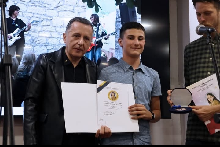 Награда за ученика Јована Лукића на 12. Шантићевом фестивалу дјеце пјесника